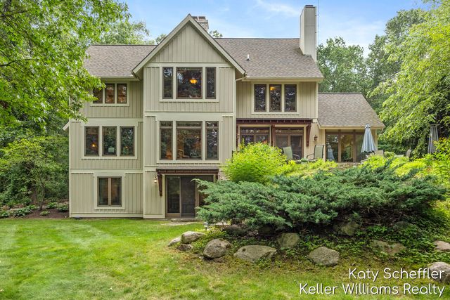 6065 W Back Forty Drive Ne, Cannon Twp, MI 49306