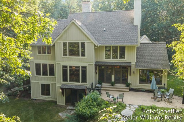 6065 W Back Forty Drive Ne, Cannon Twp, MI 49306