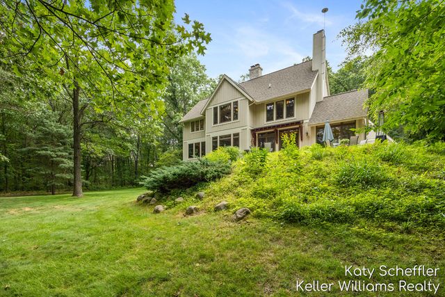 6065 W Back Forty Drive Ne, Cannon Twp, MI 49306