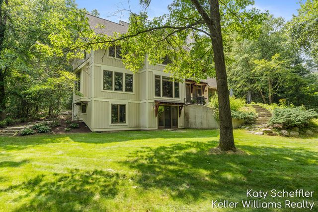 6065 W Back Forty Drive Ne, Cannon Twp, MI 49306