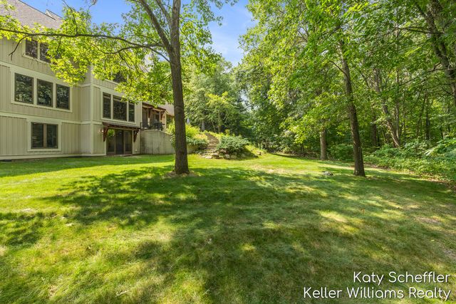 6065 W Back Forty Drive Ne, Cannon Twp, MI 49306