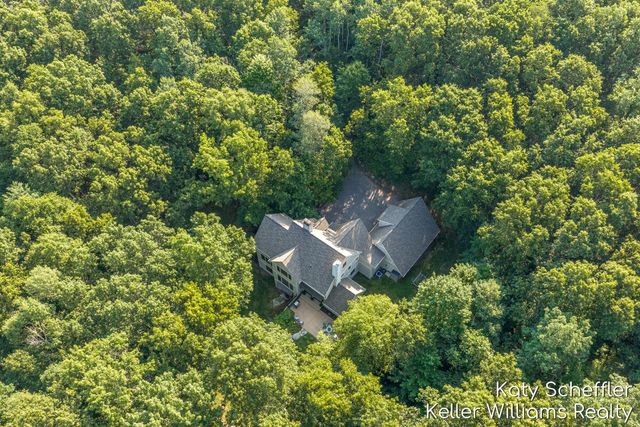 6065 W Back Forty Drive Ne, Cannon Twp, MI 49306