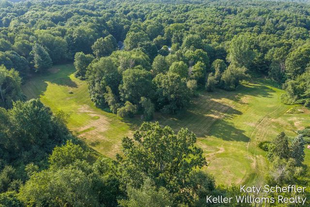 6065 W Back Forty Drive Ne, Cannon Twp, MI 49306