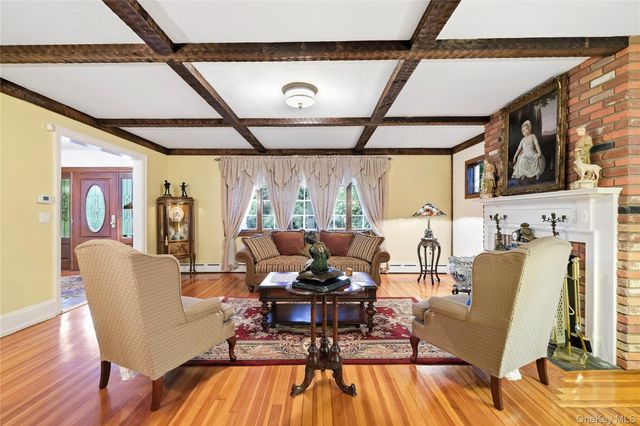 25161 Gaskell Road, Little Neck, NY 11362