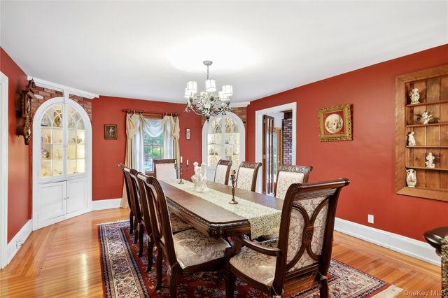 25161 Gaskell Road, Little Neck, NY 11362