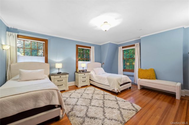 25161 Gaskell Road, Little Neck, NY 11362
