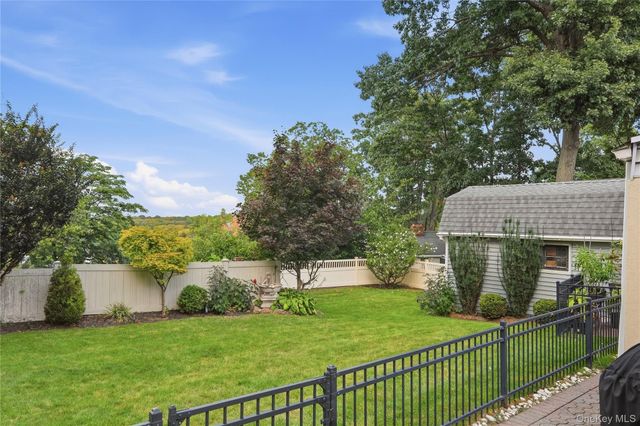 25161 Gaskell Road, Little Neck, NY 11362