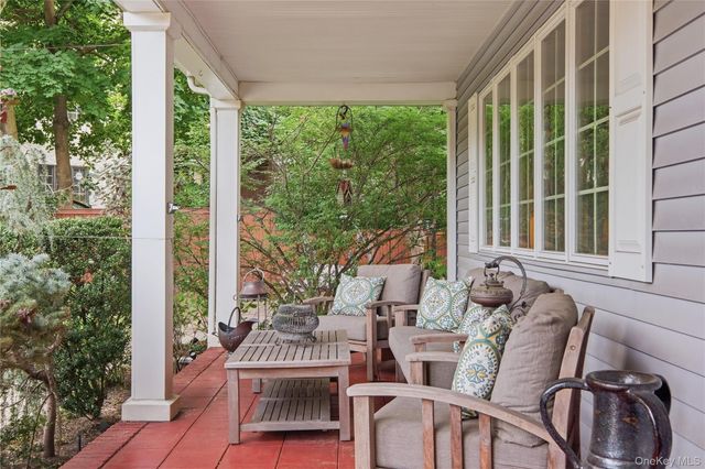25161 Gaskell Road, Little Neck, NY 11362