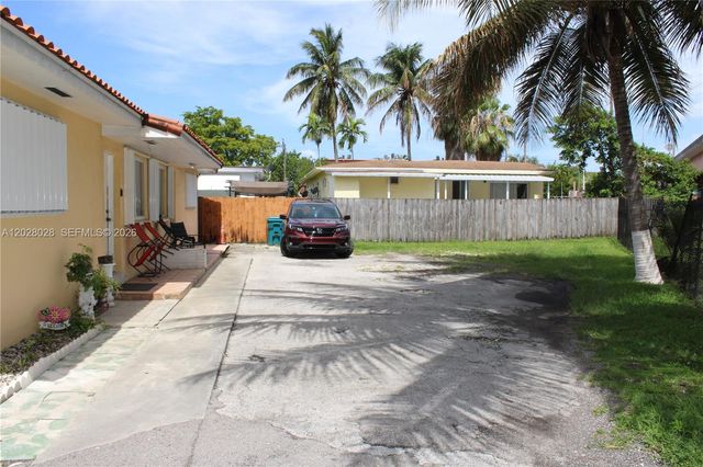 1022 NW 22nd Place, Miami, FL 33125