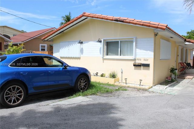 1022 NW 22nd Place, Miami, FL 33125