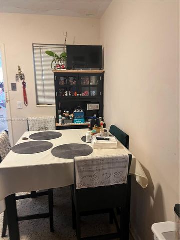 1022 NW 22nd Place, Miami, FL 33125