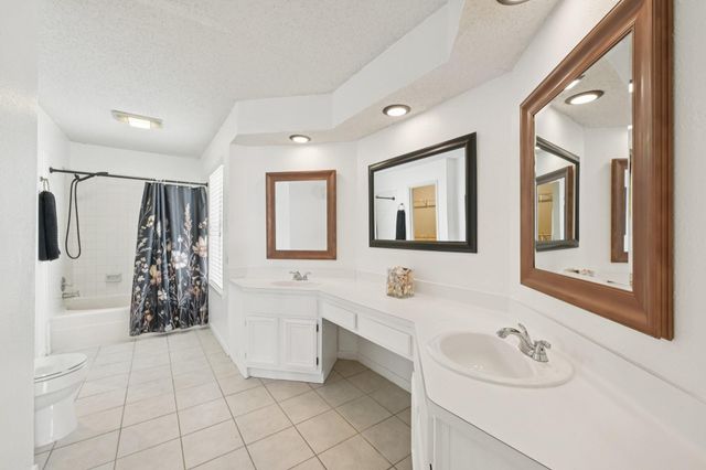 3218 Knoll West Drive, Houston, TX 77082