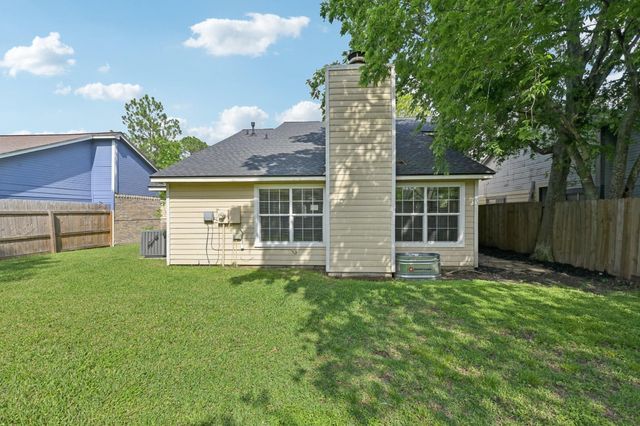 3218 Knoll West Drive, Houston, TX 77082