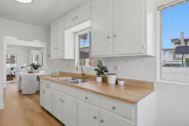 2905 Ridgeway Drive, National City, CA 91950