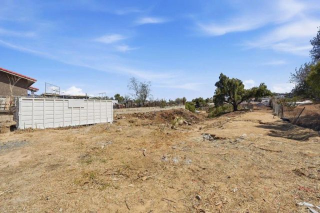 2905 Ridgeway Drive, National City, CA 91950