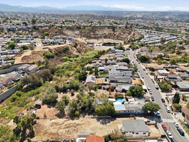 2905 Ridgeway Drive, National City, CA 91950