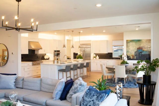 9701 Gisler Drive, Huntington Beach, CA 92646