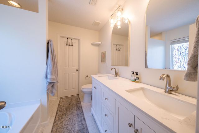 518 Farm House Lane, Durham, NC 27703
