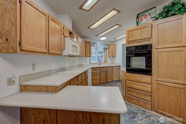 1705 Twins Peaks Drive, Wenatchee, WA 98801