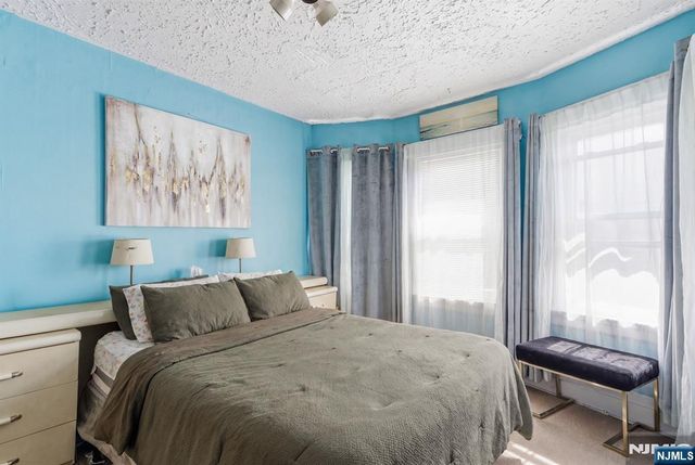 90 Renner Avenue, Newark, NJ 07112