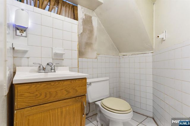 90 Renner Avenue, Newark, NJ 07112