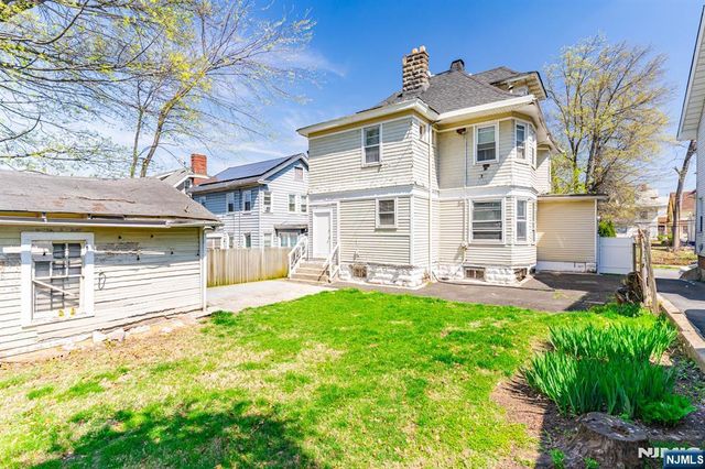 90 Renner Avenue, Newark, NJ 07112