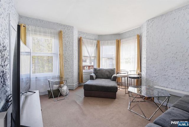 90 Renner Avenue, Newark, NJ 07112