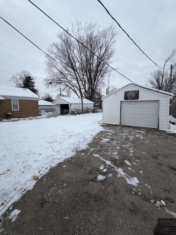 4340 W Eggert PLACE, Milwaukee, WI 53218