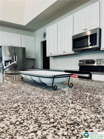 4147 Bluesky Place, Emmaus Boro, PA 18049