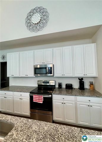 4147 Bluesky Place, Emmaus Boro, PA 18049
