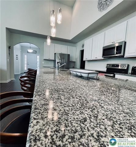 4147 Bluesky Place, Emmaus Boro, PA 18049