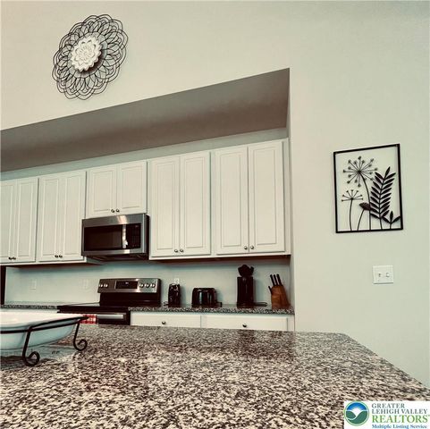 4147 Bluesky Place, Emmaus Boro, PA 18049