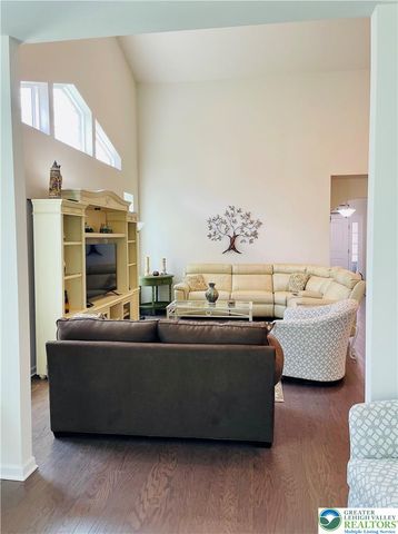 4147 Bluesky Place, Emmaus Boro, PA 18049