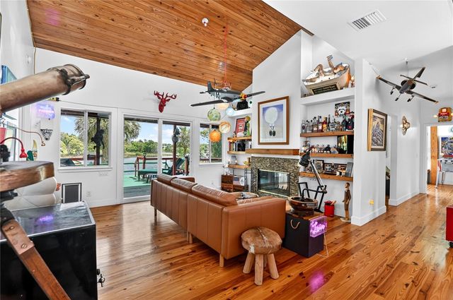 3717 LAUGHLIN ROAD, Zellwood, FL 32798