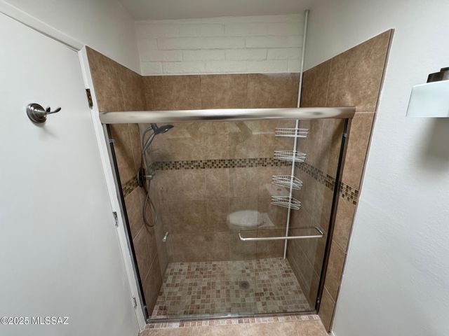 10059 N Oro Place, Tucson, AZ 85737