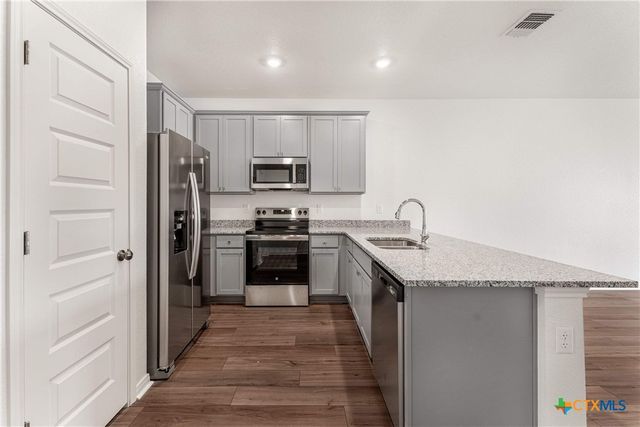 6107 Twistleaf Lane, Killeen, TX 76543