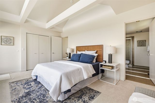 3607 W W Commodore Way, Seattle, WA 98199