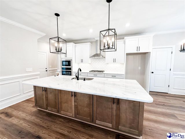 1007 Meredith Dr., Florence, SC 29505