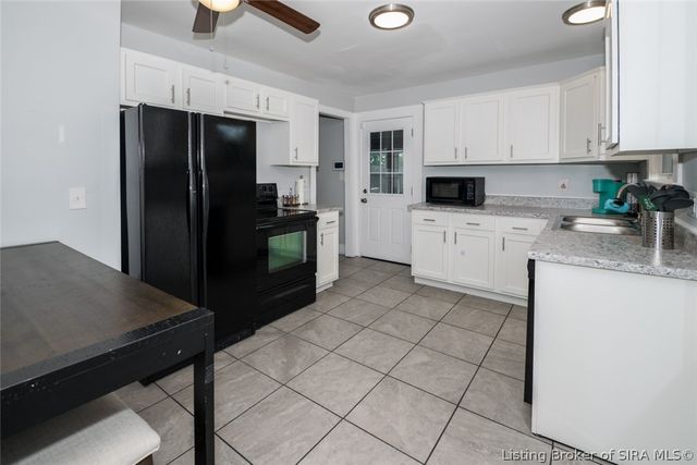 2407 Charlestown Road, New Albany, IN 47150
