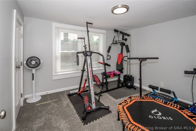 2407 Charlestown Road, New Albany, IN 47150