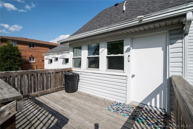 2407 Charlestown Road, New Albany, IN 47150