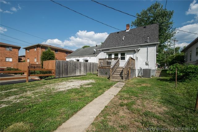 2407 Charlestown Road, New Albany, IN 47150