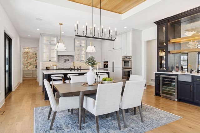 3734 Woodland Cove Parkway, Minnetrista, MN 55331