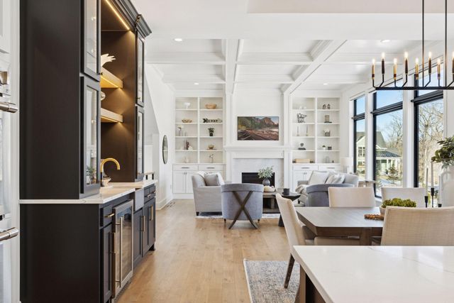 3734 Woodland Cove Parkway, Minnetrista, MN 55331