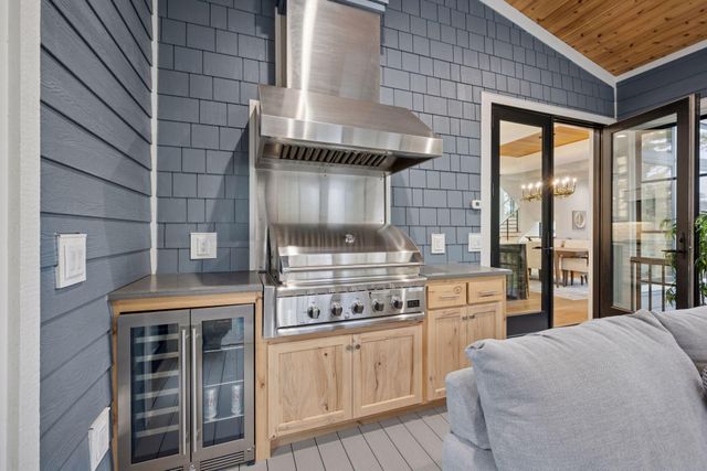 3734 Woodland Cove Parkway, Minnetrista, MN 55331