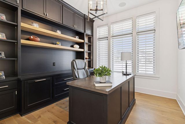 3734 Woodland Cove Parkway, Minnetrista, MN 55331