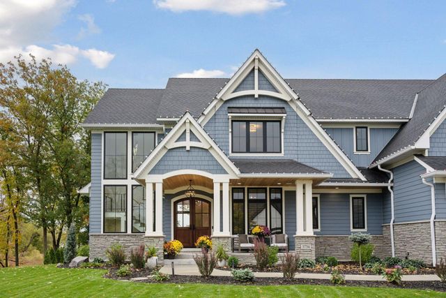 3734 Woodland Cove Parkway, Minnetrista, MN 55331