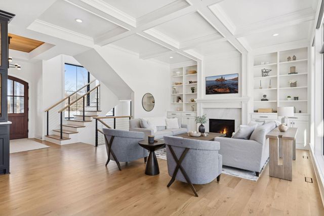 3734 Woodland Cove Parkway, Minnetrista, MN 55331