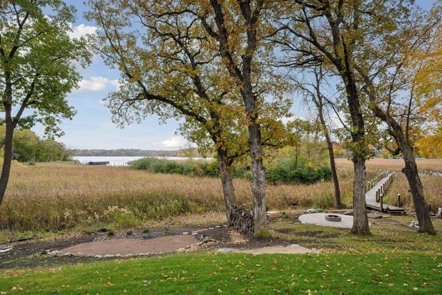 3734 Woodland Cove Parkway, Minnetrista, MN 55331