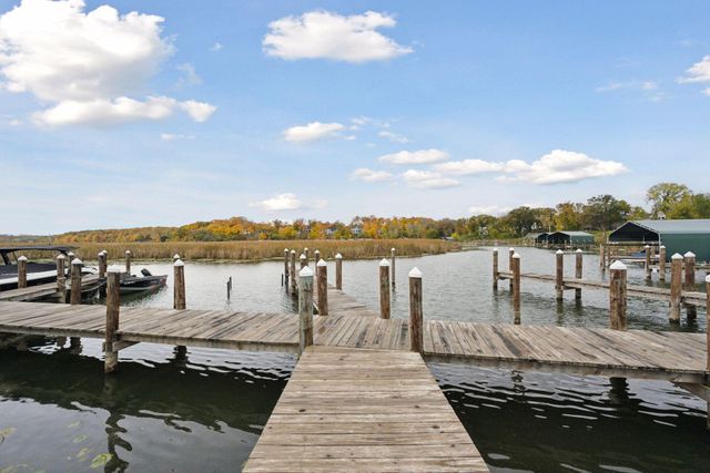 3734 Woodland Cove Parkway, Minnetrista, MN 55331